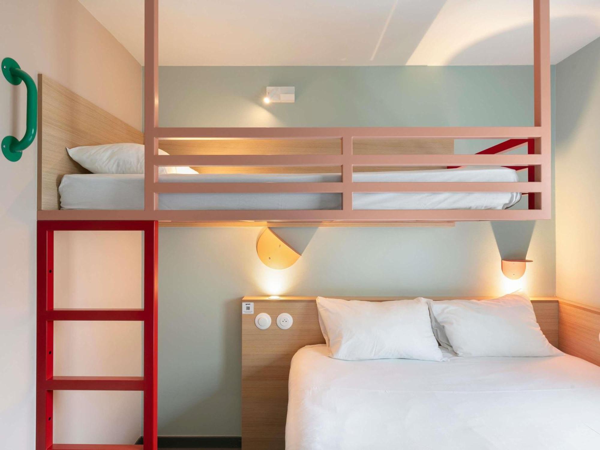 POP Triple Room One Double One Single Bunk Bed,1739361088:JPEG